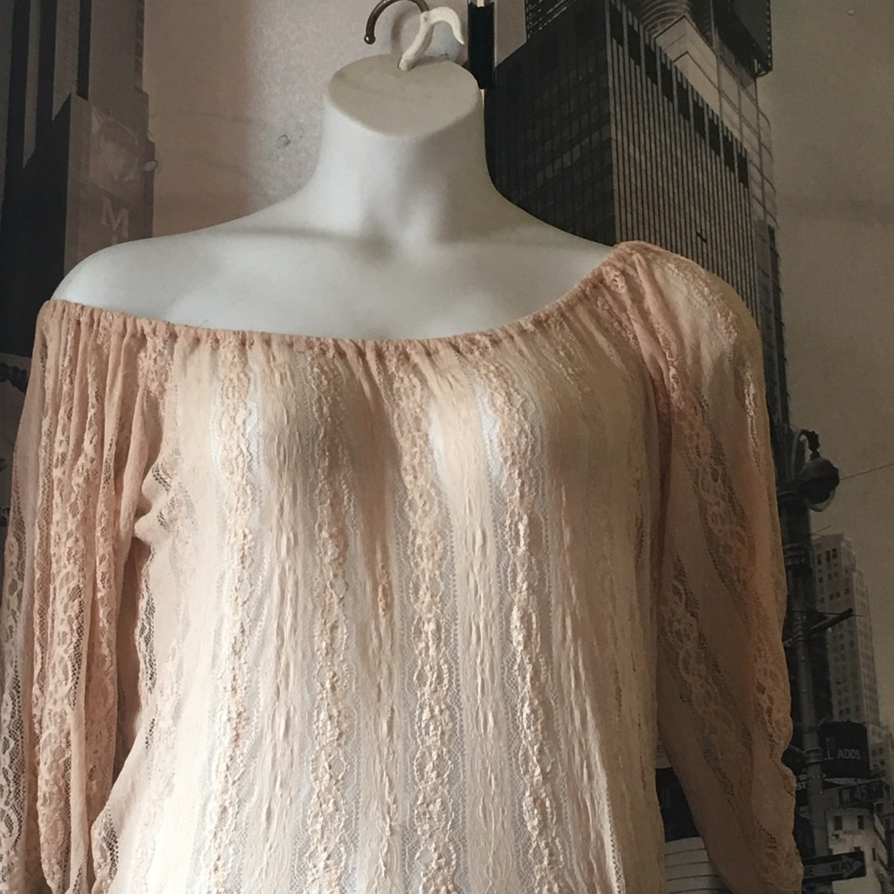Elegant Lace Off-Shoulder Blouse - Peach